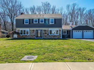 37 Cressida Dr, Old Bridge, NJ 08857