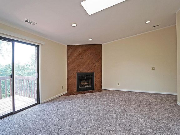 5th image of 9512 Woodland Hills Dr Unit 9512