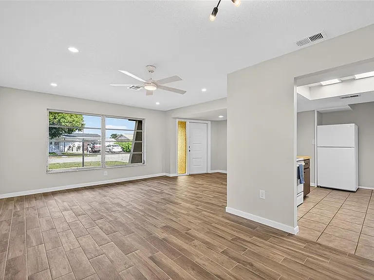 430 Sunnyside Dr — Photo 6