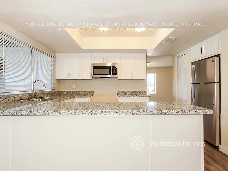 4614 W Sunnyside Ave — Photo 6