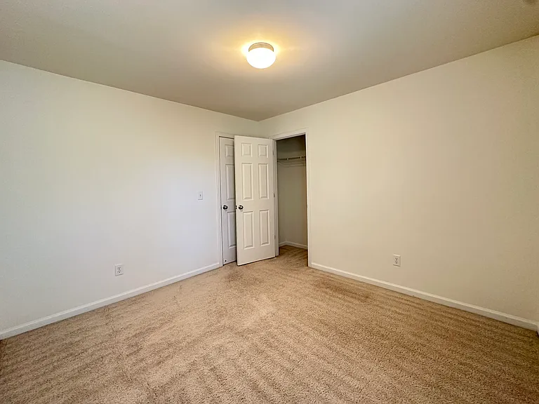 5745 Sterling Ct — Photo 29