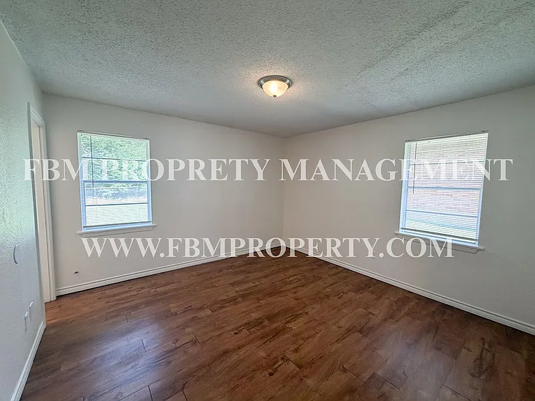 1408 Nichols St — Photo 13