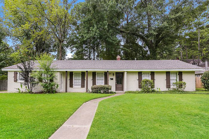 1st image of 975 Briarwood Dr