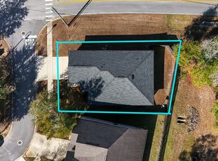 9 Laurel Oaks Dr, Freeport, FL 32439