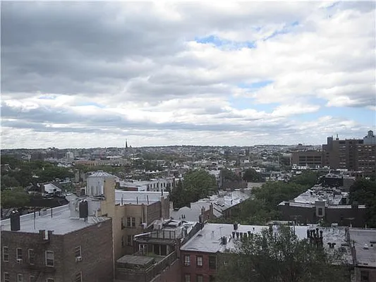 Sold by R New York | media 23