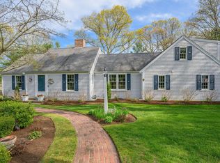 15 Sturbridge Dr, Osterville, MA 02655