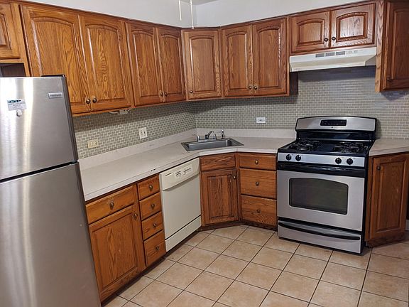 2nd image of 8143 Kilpatrick Ave #1B