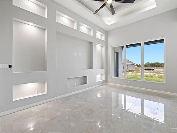 3rd image of 8018 N 49th Ln
