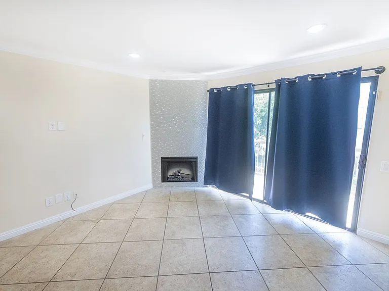3550 Sunset Ln #13 — Photo 4