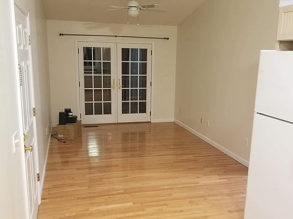 4th image of 163-165 Coit Ave