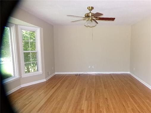 2nd image of 6328 Sterling Ave