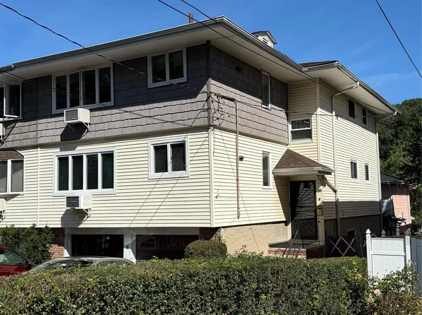 6 Regina Place, Yonkers, NY 10703