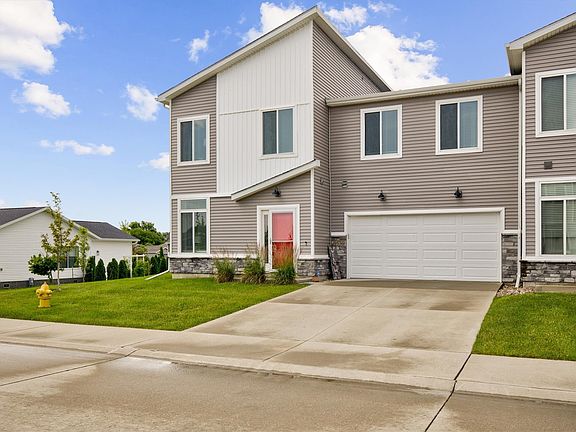 3rd image of 9536 Capstone Ct