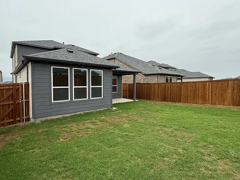 3206 Cordelia Dr — Photo 5