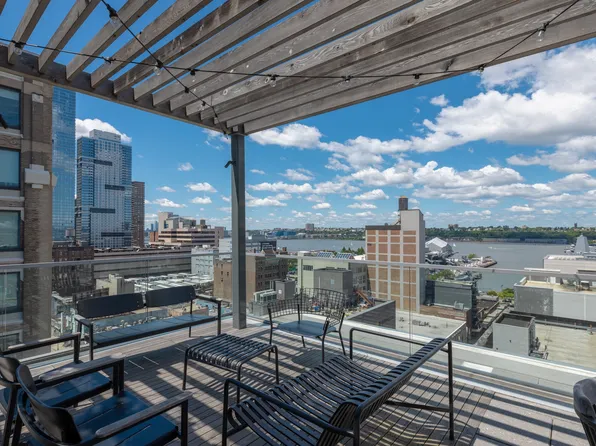 547 West 47th Street image 10 of 20