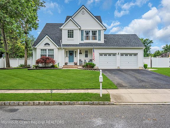 5th image of 1907 White Knoll Drive