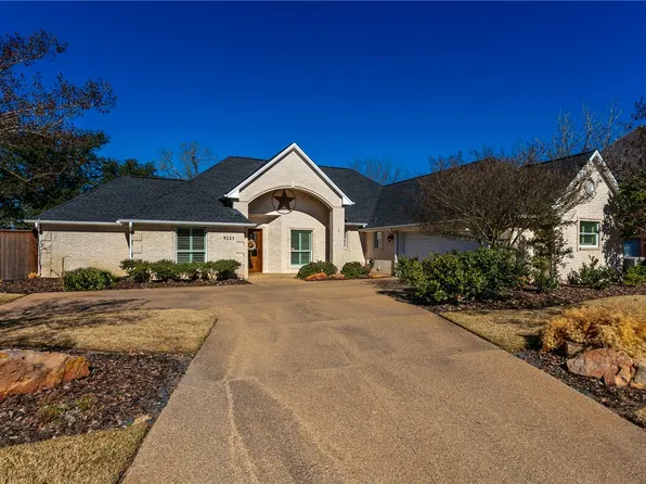 9223 Brookwater Cir, College Station, TX 77845