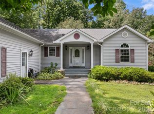 8 Keasler Rd, Asheville, NC 28805