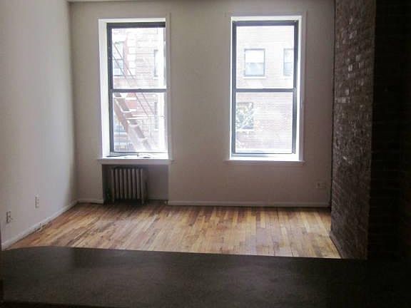 3rd image of 327 E 92nd St APT 2d