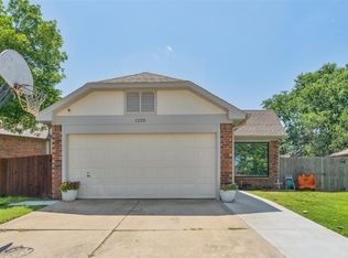 1225 Clover Rd, Moore, OK 73160