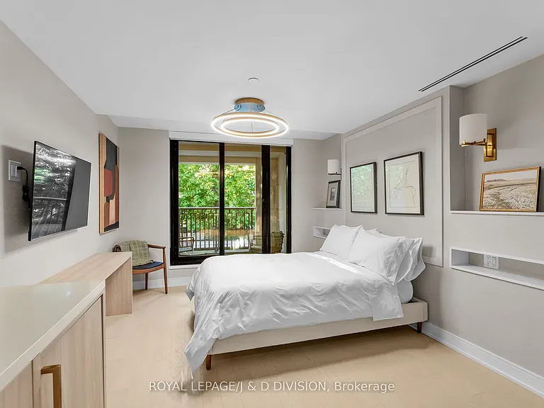 1 Strathgowan Ave #710 — Photo 30