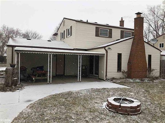 2nd image of 8172 Willesdon Sq
