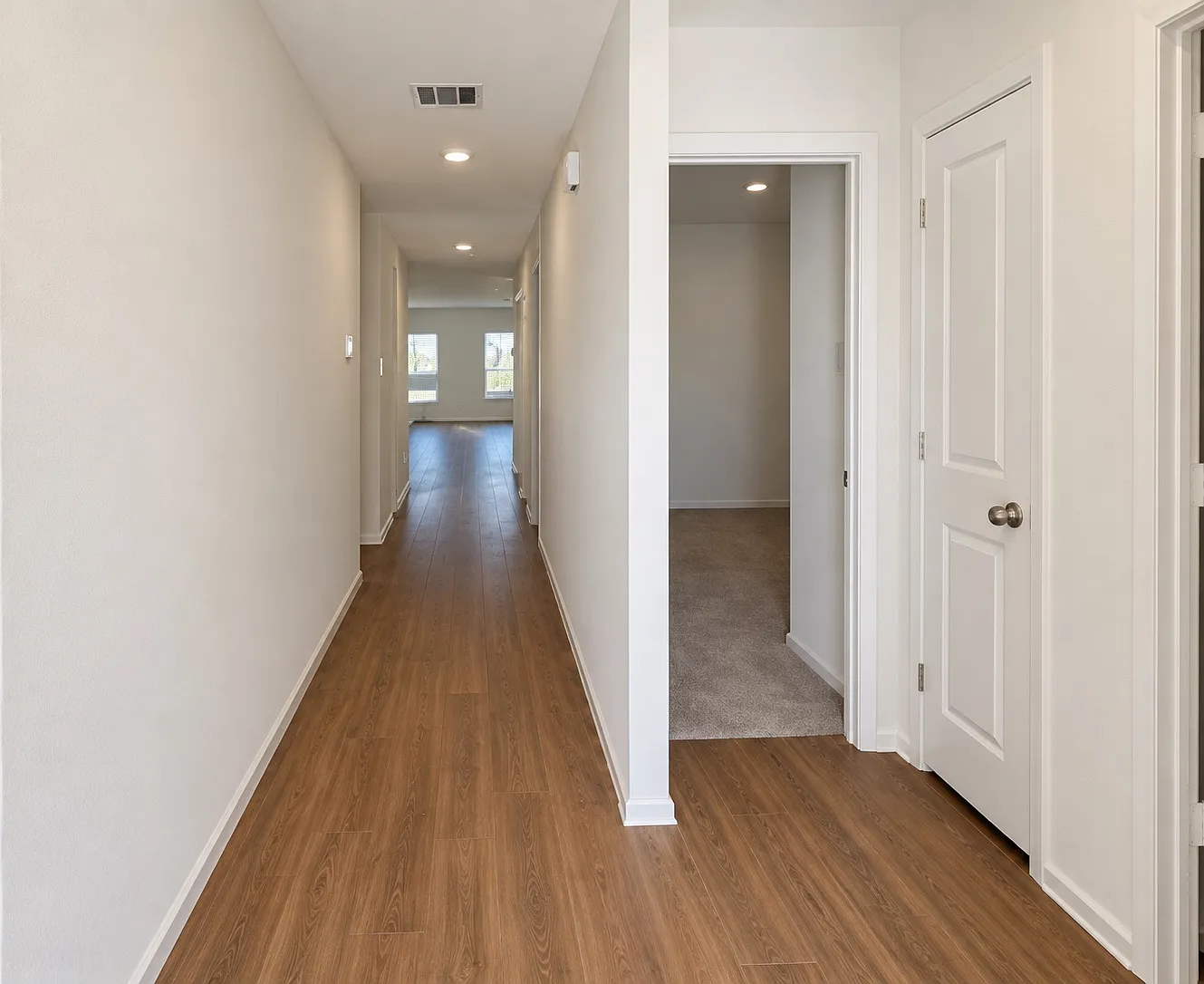 5 bed, 1863 sqft, $3,000 — Photo 3