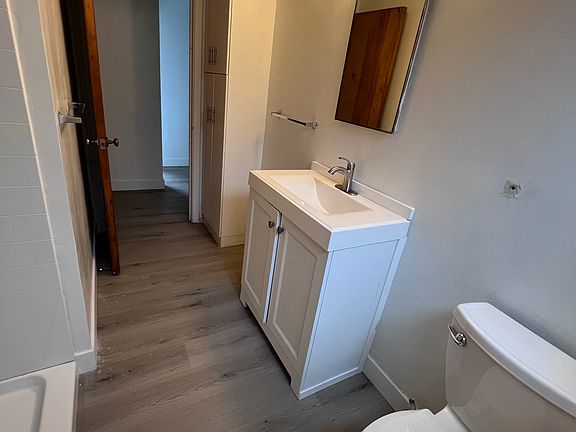 4th image of 615 S Grand St APT 1