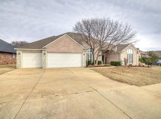 1425 NW 168th St, Edmond, OK 73012