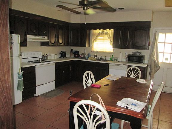 3rd image of 1479 Rose Blvd