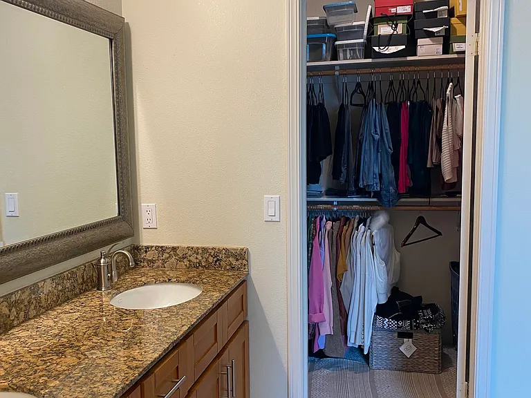 Walk in Closet