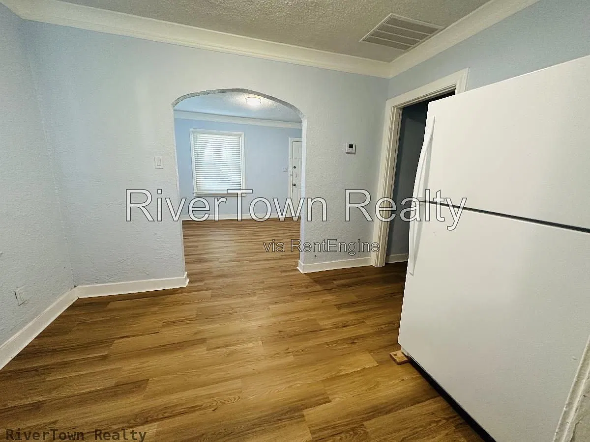 2 bed, 1.0 bath, 782 sqft, $895 — Photo 4