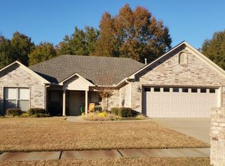 17 Brentwood Dr, Vilonia, AR 72173