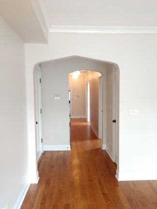 2nd image of 2704 W Ainslie St Unit 6-2