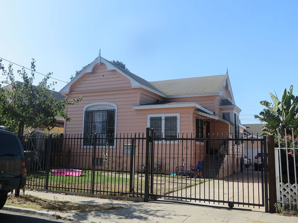 2nd image of 126 E 29th St
