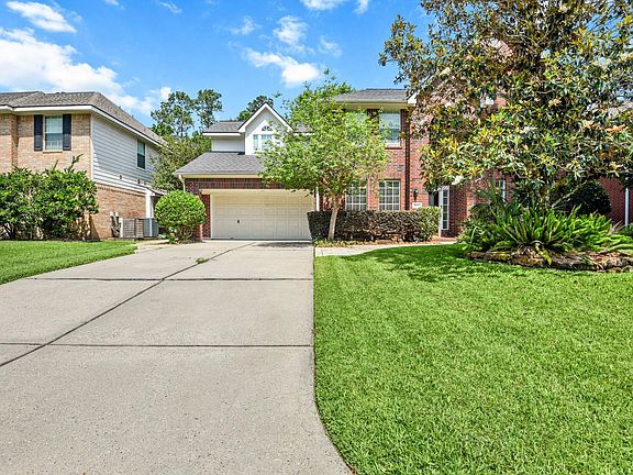 2nd image of 5111 Maple Hill Trl