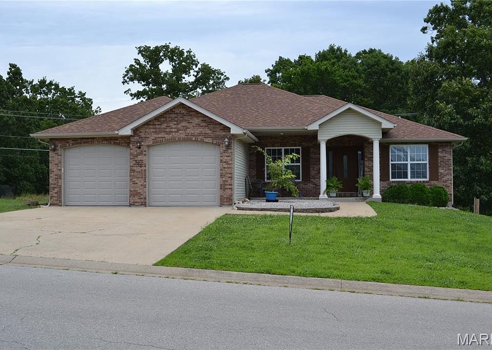 1st image of 144 Ridgeview Dr