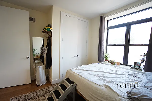 Rented by Rennit Inc. | media 10