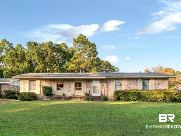 1270 Peabody Dr, Mobile, AL 36618