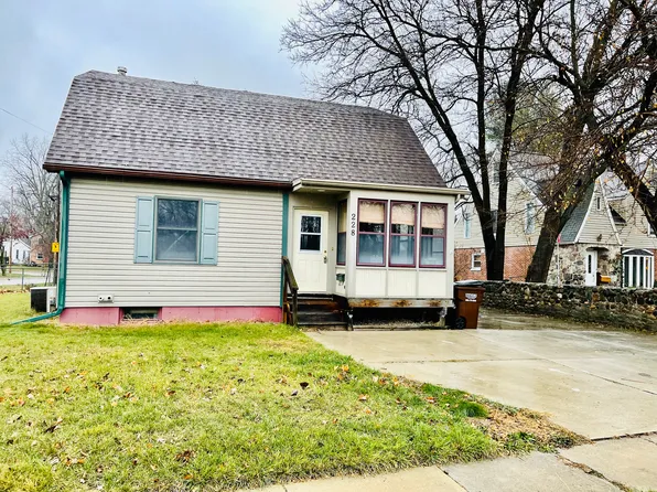 228 River St, Blissfield, MI 49228