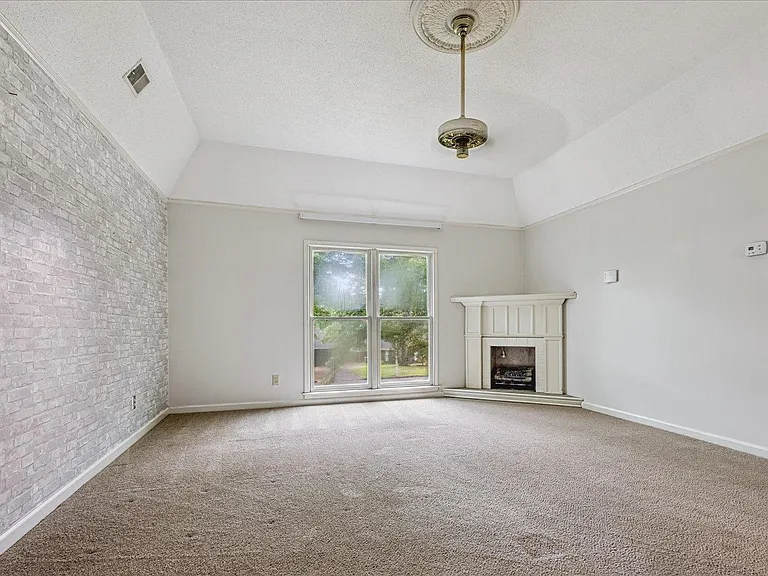 8428 Bazemore Rd — Photo 20