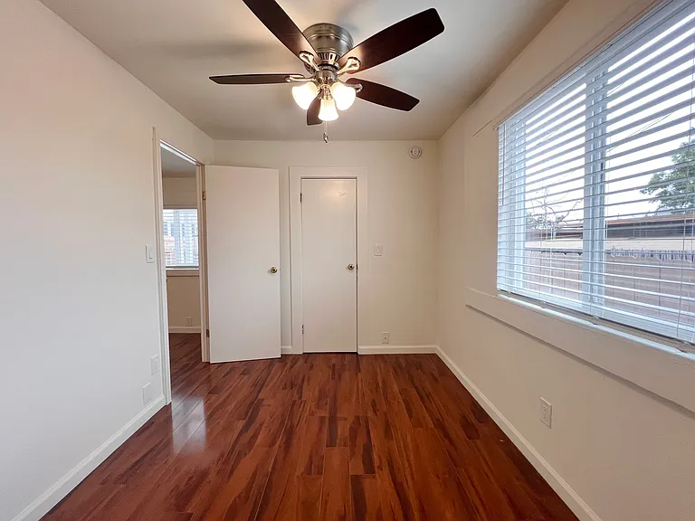 Bedroom (2)