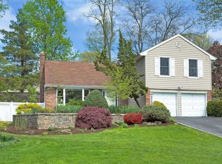 241 Walnut Rd, Glen Cove, NY 11542