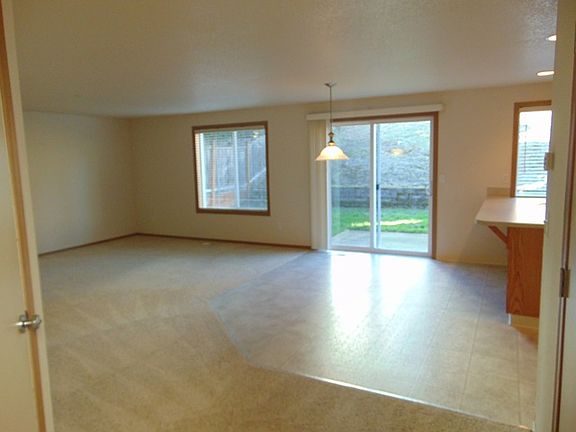 3rd image of 3508 NE 98th St