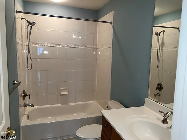 72 Patriots Way — Photo 18