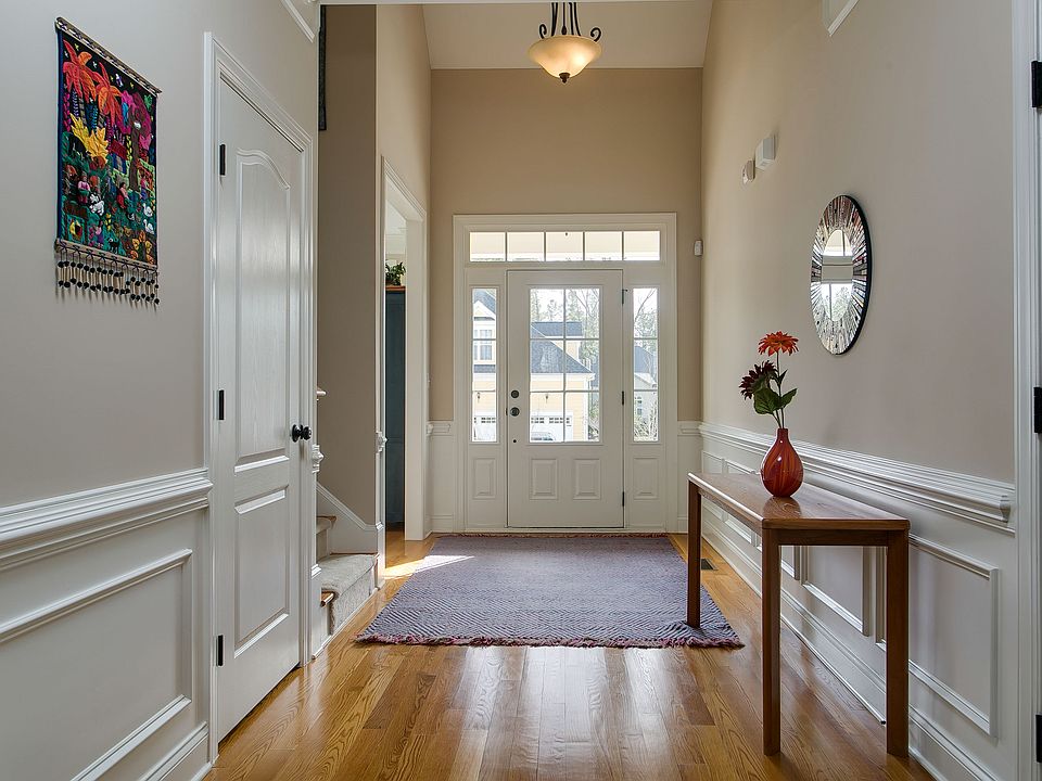 1st image of 313 Kinsale Dr