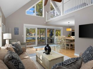 8015 Aarwood Trl NW, Rapid City, MI 49676