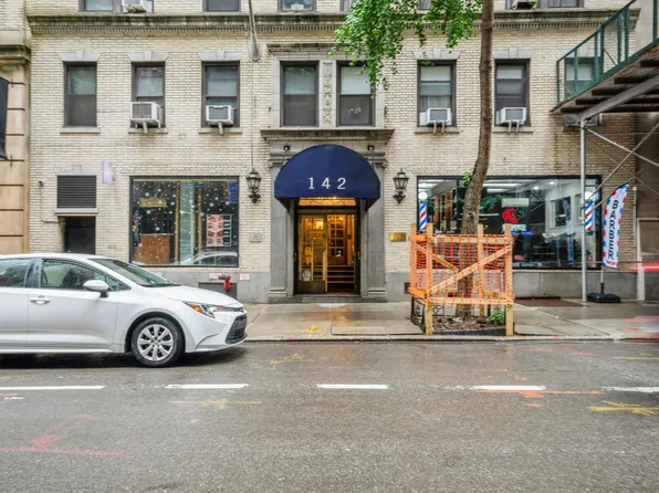142 East 49th Street 4C image 14 of 15