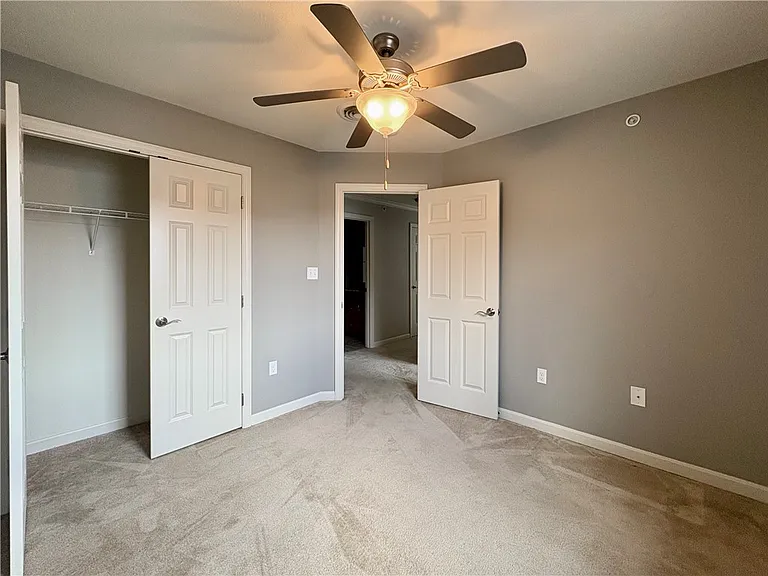 2046 Croghan Dr — Photo 20