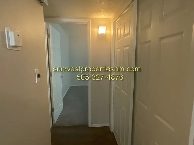 2201 N Tucker Ave — Photo 4
